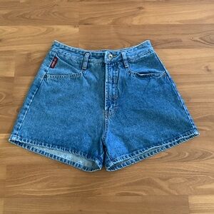 Vintage Y2K 90s Union Bay Medium Blue Wash High Waisted Mom Jean Denim Shorts 26
